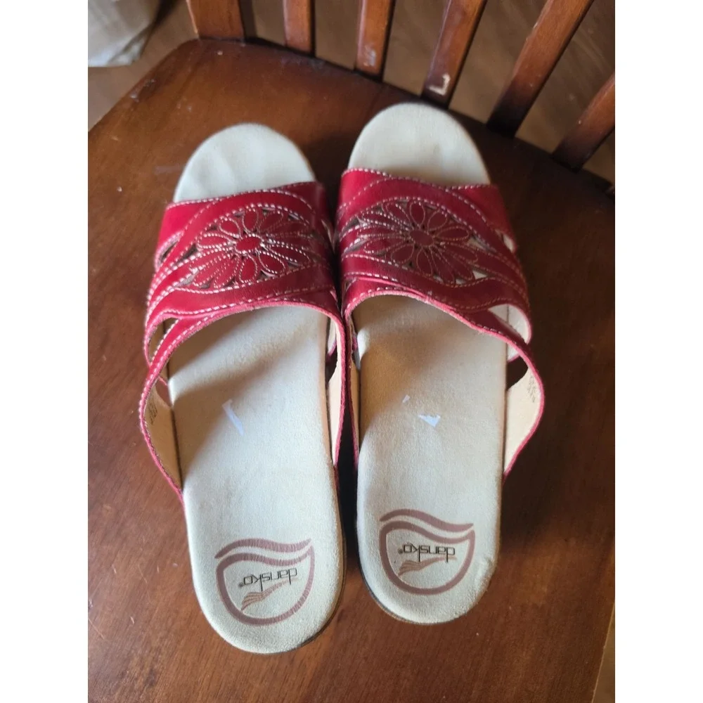 Dansko Floral Burgundy Red Slip On Wedge Sandals Women's EU 39 Us 8.5
